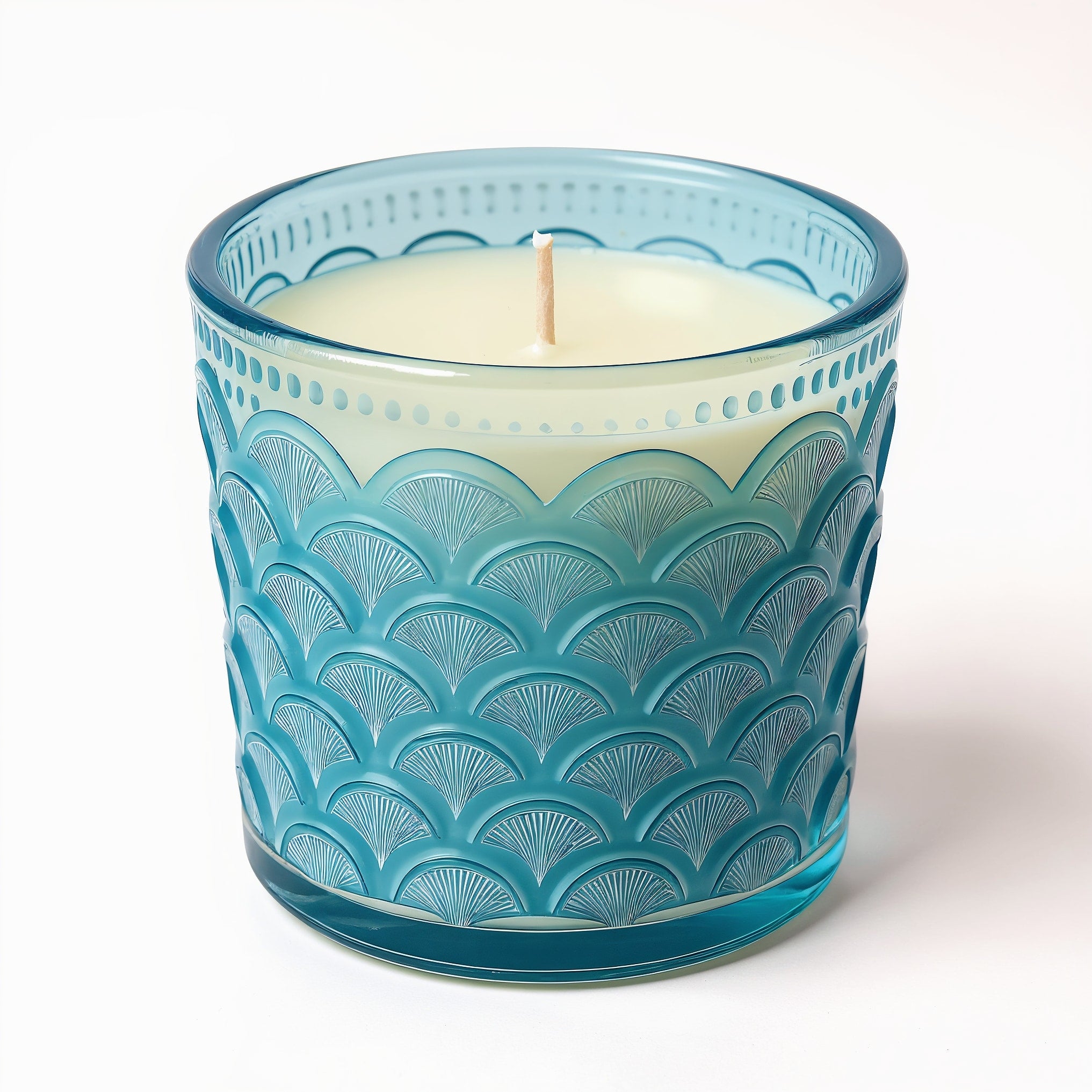 Naldony Ocean Mist Soy Candle — direct side profile showing the wave pattern on blue glass
