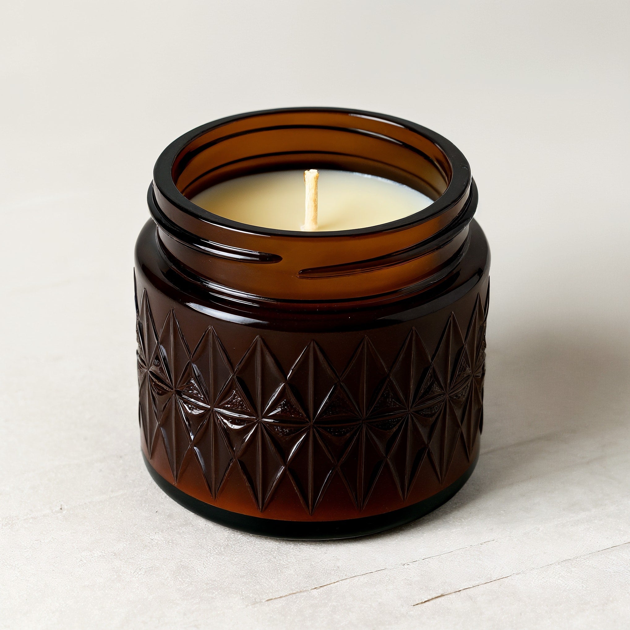 Naldony Cedarwood Musk Soy Candle — side profile view