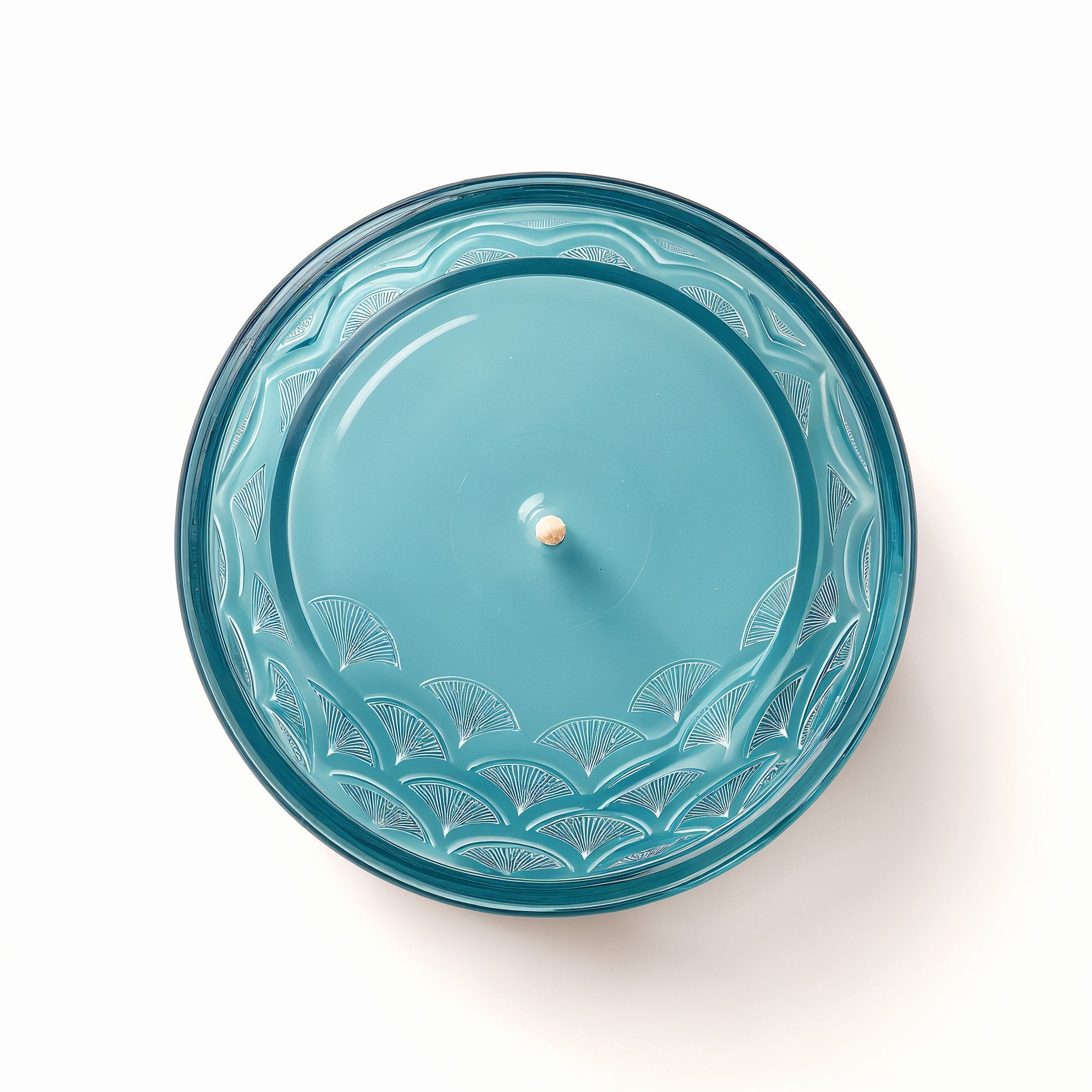 Naldony Ocean Mist Soy Candle — base view of the blue glass jar showing the underside