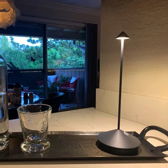 Cordless rechargeable LED table lamp