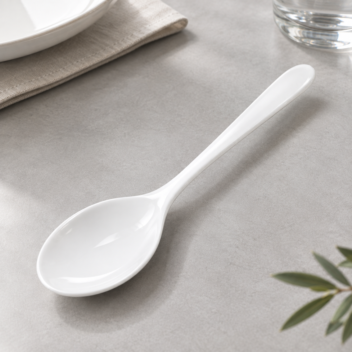 Side view of the Naldony porcelain spoon
