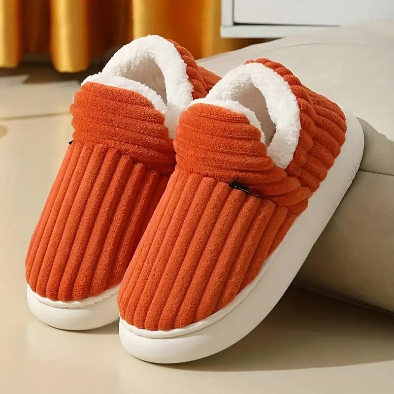 Closed-back winter slippers in ribbed fabric with fleece lining