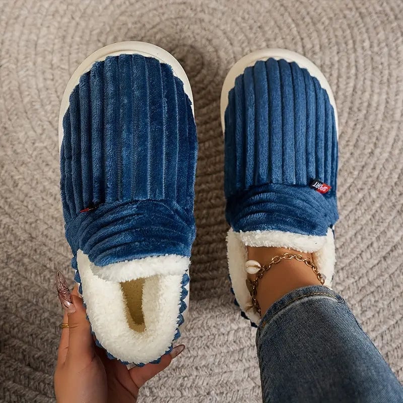 Closed-back winter slippers in ribbed fabric with fleece lining