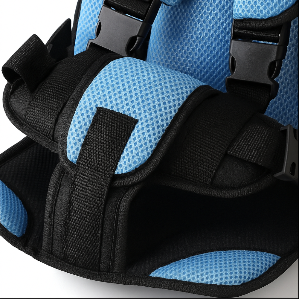 Portable fabric car seat with 5-point harness