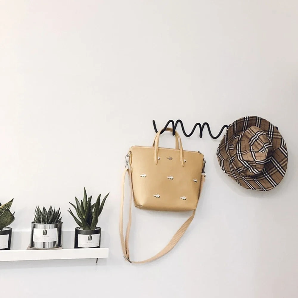 Wave-shaped iron wall mounted coat rack with 3 or 5 hooks
