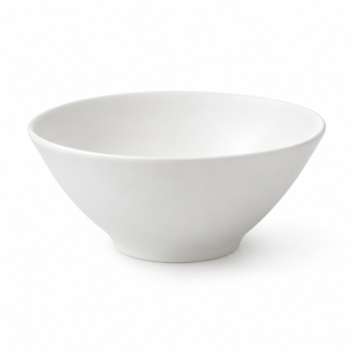 Front view of naldony porcelain serving bowl.