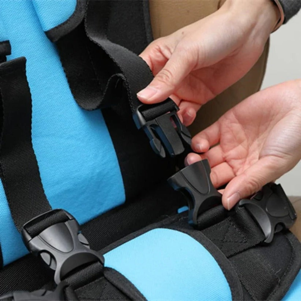 Portable car seat for children with 5-point harness