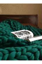 Cosy Knit Chunky Blanket