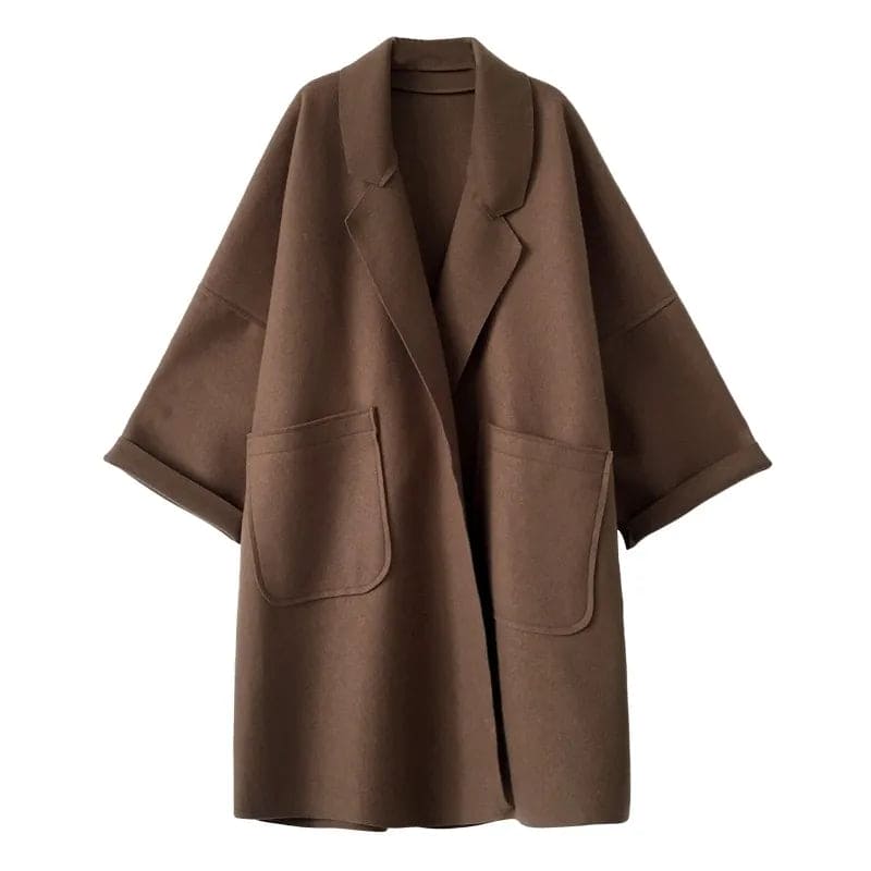 Women's oversized coat with patch pockets