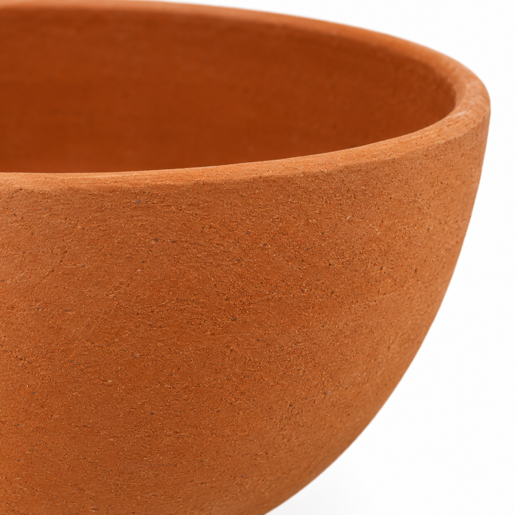 Decorative use of naldony terracotta bowl