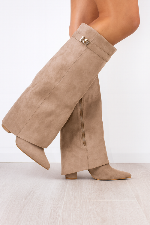 Elegant women’s high boots in leather or suede, 8.5 cm heel