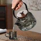 Glass Teapot with Infuser – 1 Litre Borosilicate Kettle, Heat-Resistant, Wooden Handle