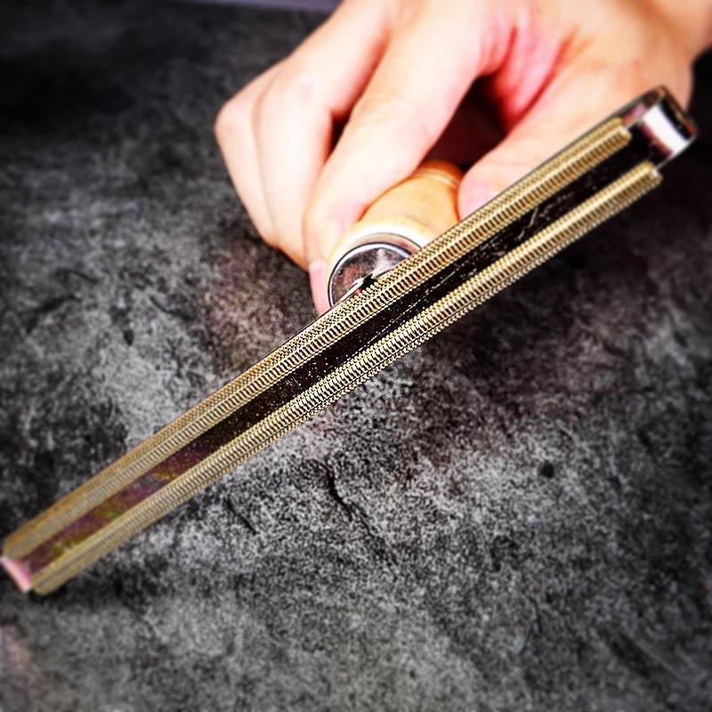 Lint remover for cashmere, wool jumpers, and knitwear