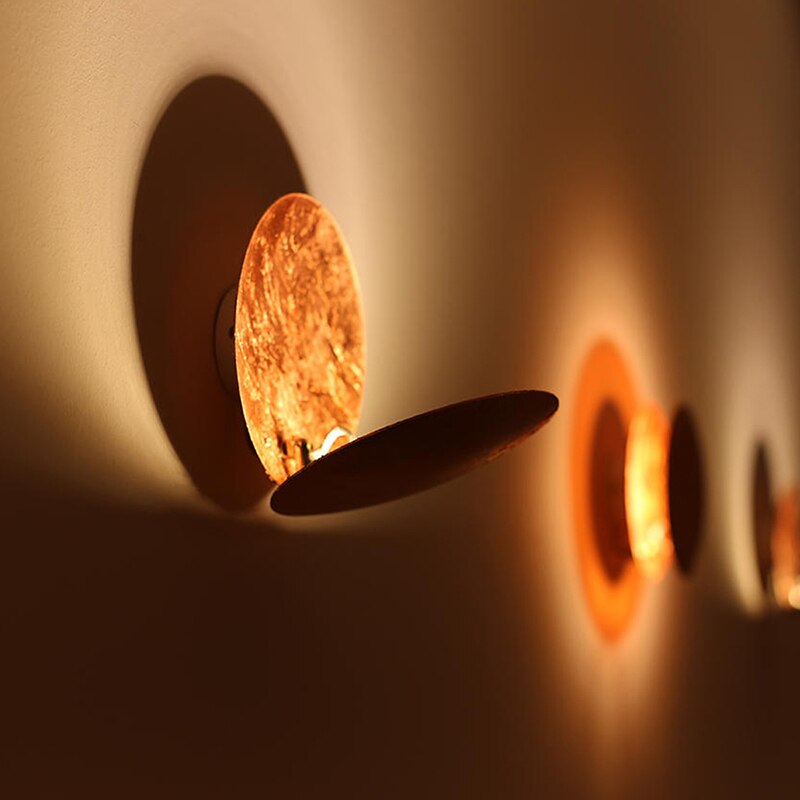 Lunaris Modern Wall Fixture — Solar Eclipse Overlapping Disc Design