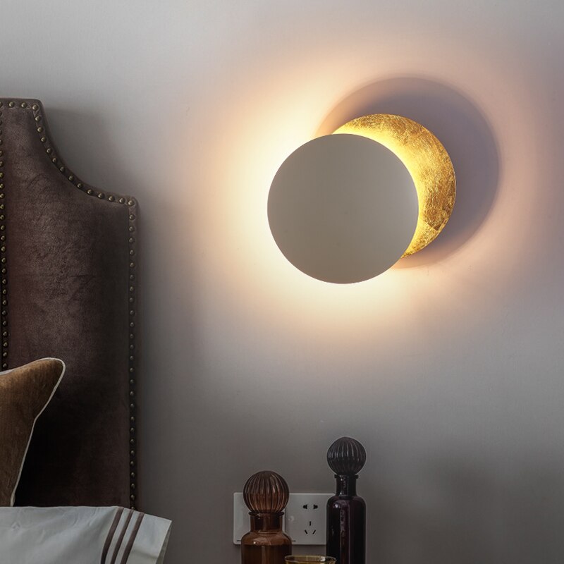 Lunaris Modern Wall Fixture — Solar Eclipse Overlapping Disc Design