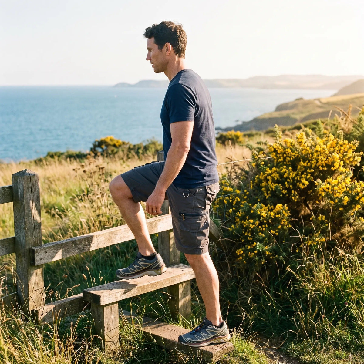 Men's Cargo Shorts - Knee Length Work Shorts with Zip Pockets