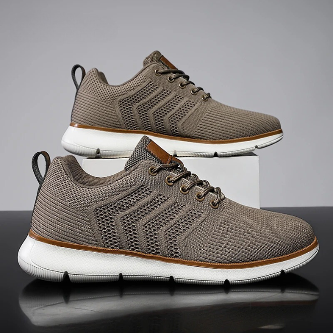 Men's Lightweight Airmesh Stride Trainers for All-Day Comfort