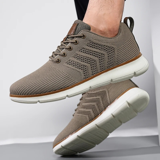 Men's Lightweight Airmesh Stride Trainers for All-Day Comfort