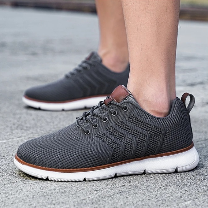 Men's Lightweight Airmesh Stride Trainers for All-Day Comfort