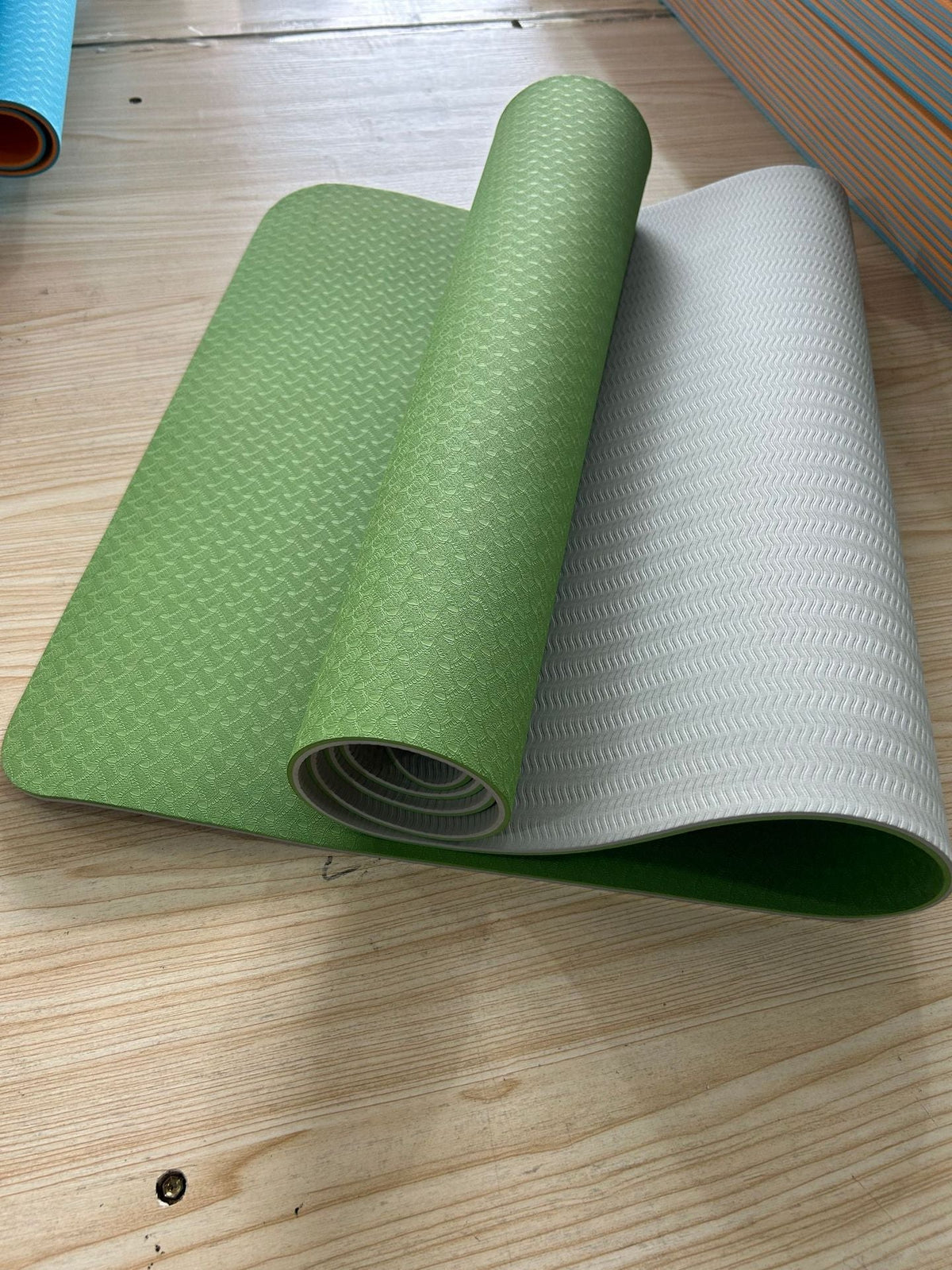Non-slip fitness yoga mat with double cushioning
