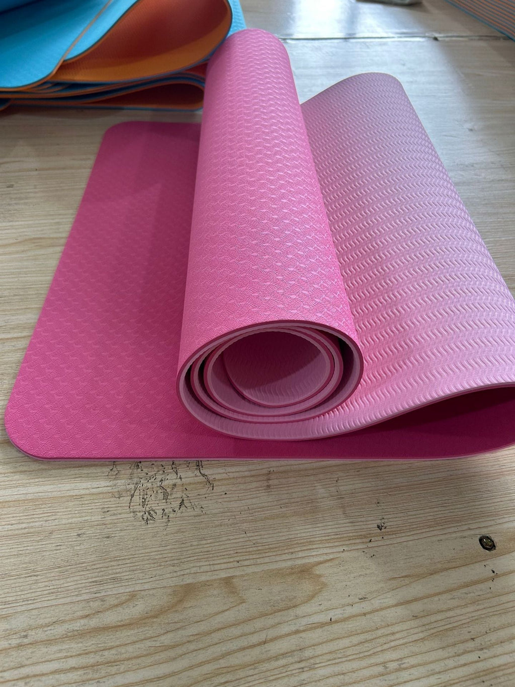 Non-slip fitness yoga mat with double cushioning
