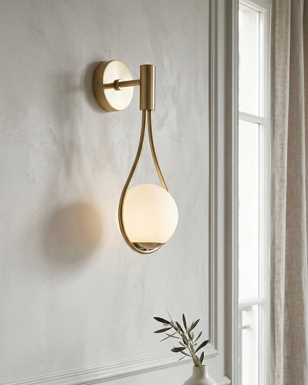 Nordic Wall Lamp with Glass Globe — Minimalist Lighting for Scandinavian Interiors