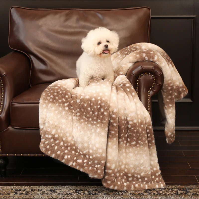 Reversible Deer Print Plush Throw Blanket, Double-Sided Faux Fur Feel