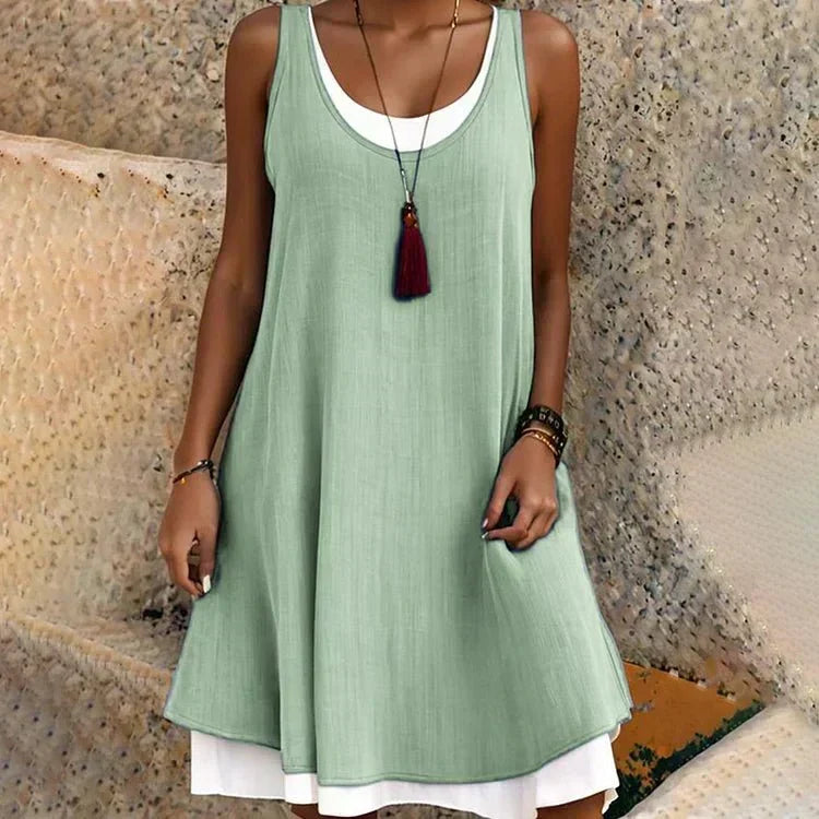 Women's Layered Mini Dress: Chic Sleeveless Scoop Neck Style