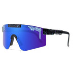 Polarised sports sunglasses with mirrored UV400 lens