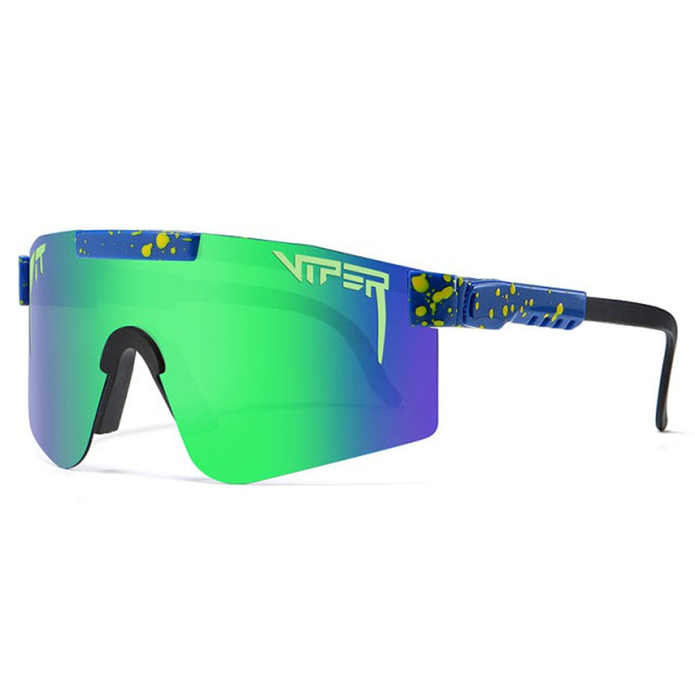 Polarised sports sunglasses with mirrored UV400 lens
