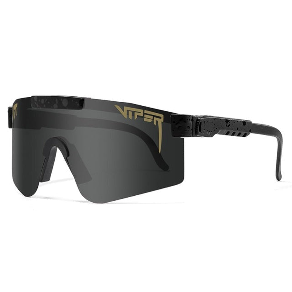 Polarised sports sunglasses with mirrored UV400 lens