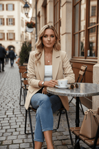 Women's single-breasted blazer in a relaxed fit